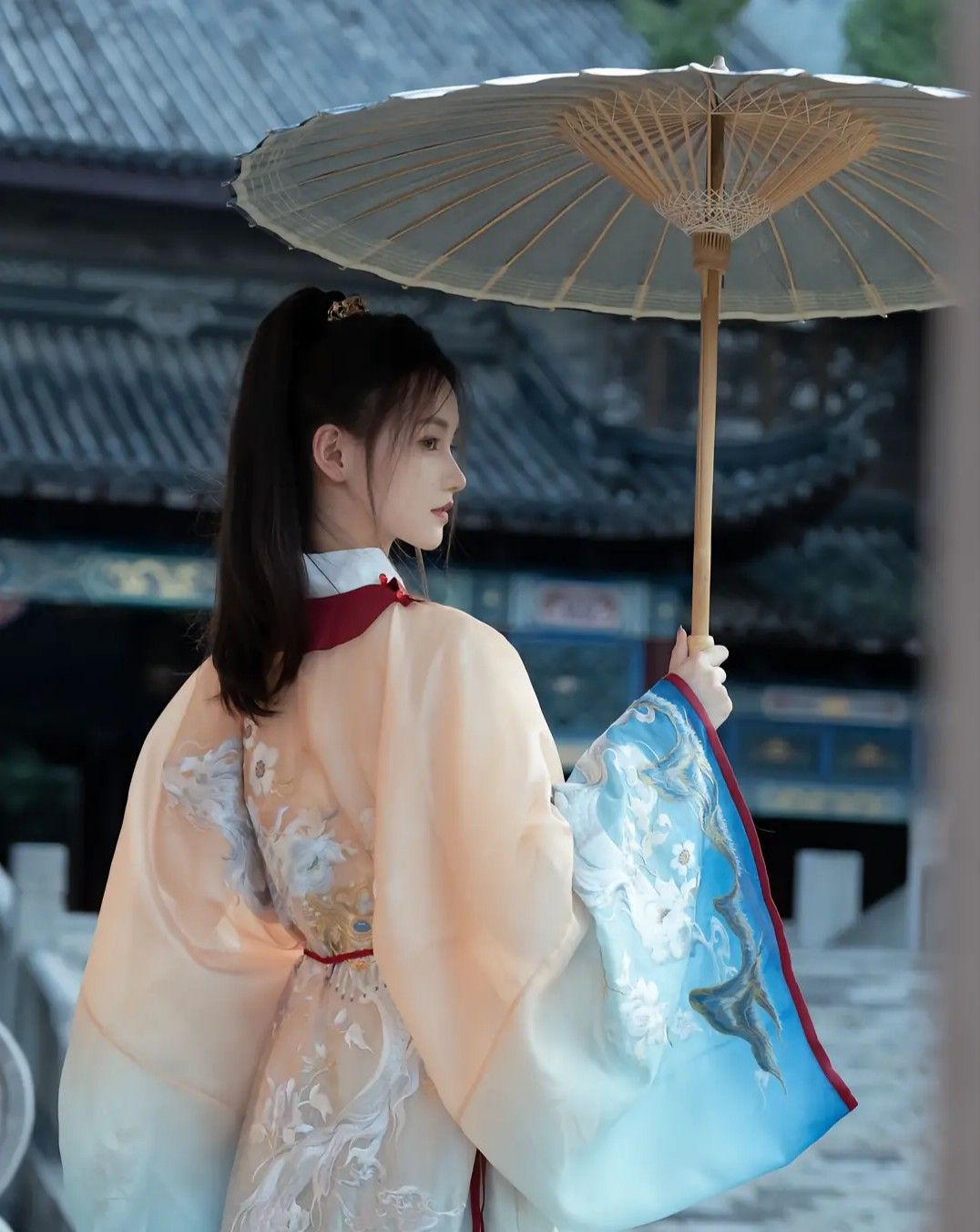 Embracing the Charm of Cheongsam:A Journey for the Petite Plus-Size Girl Embracing the Charm of Cheongsam:A Journey for the Petite Plus-Size Girl
