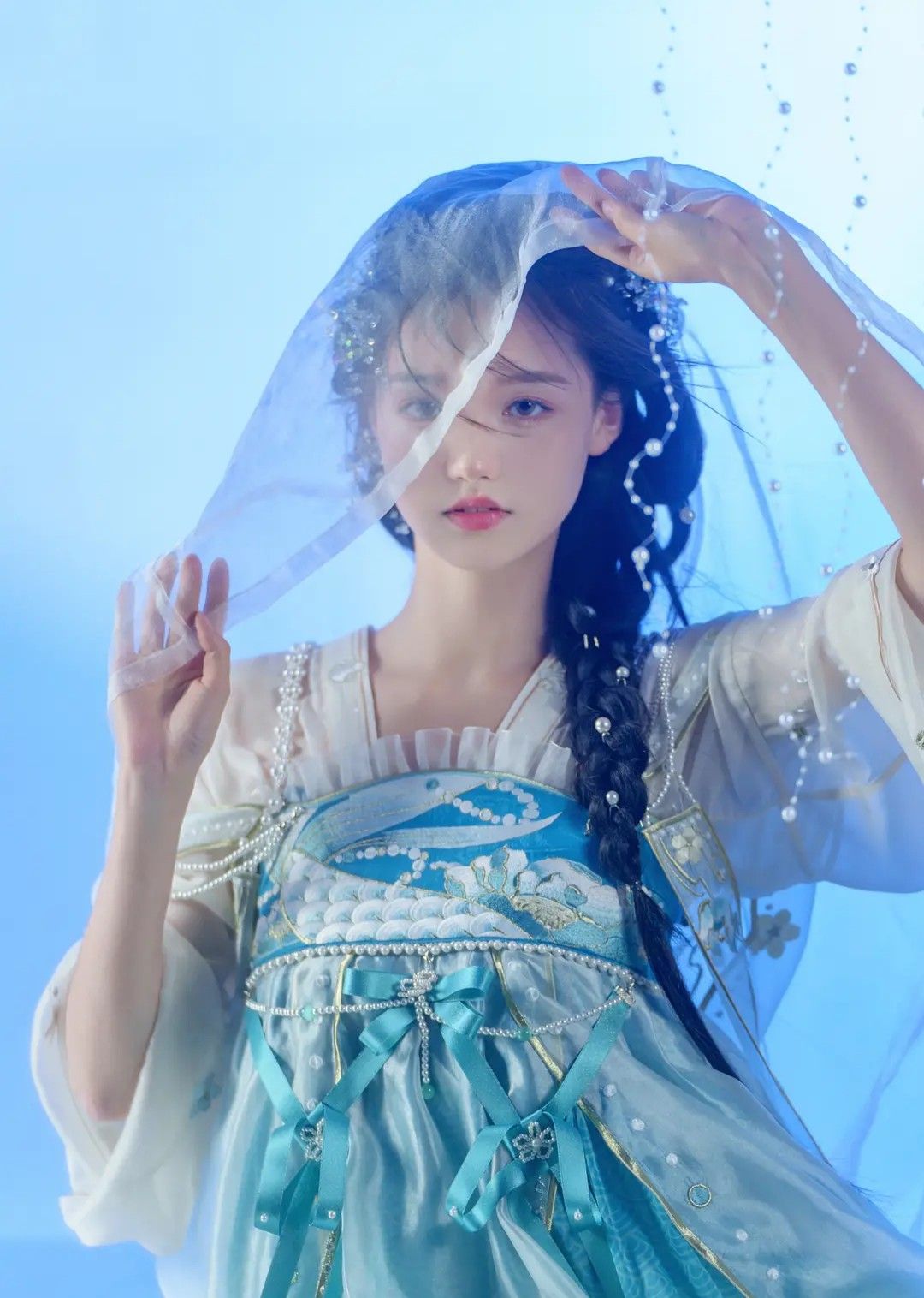 Thirteen Surplus:The Story of a Hanfu Clothing Shop Thirteen Surplus:The Story of a Hanfu Clothing Shop