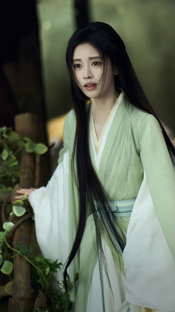 New Years Eve Gowns for Girls:Embracing the Classics in Traditional Chinese Attire New Years Eve Gowns for Girls:Embracing the Classics in Traditional Chinese Attire