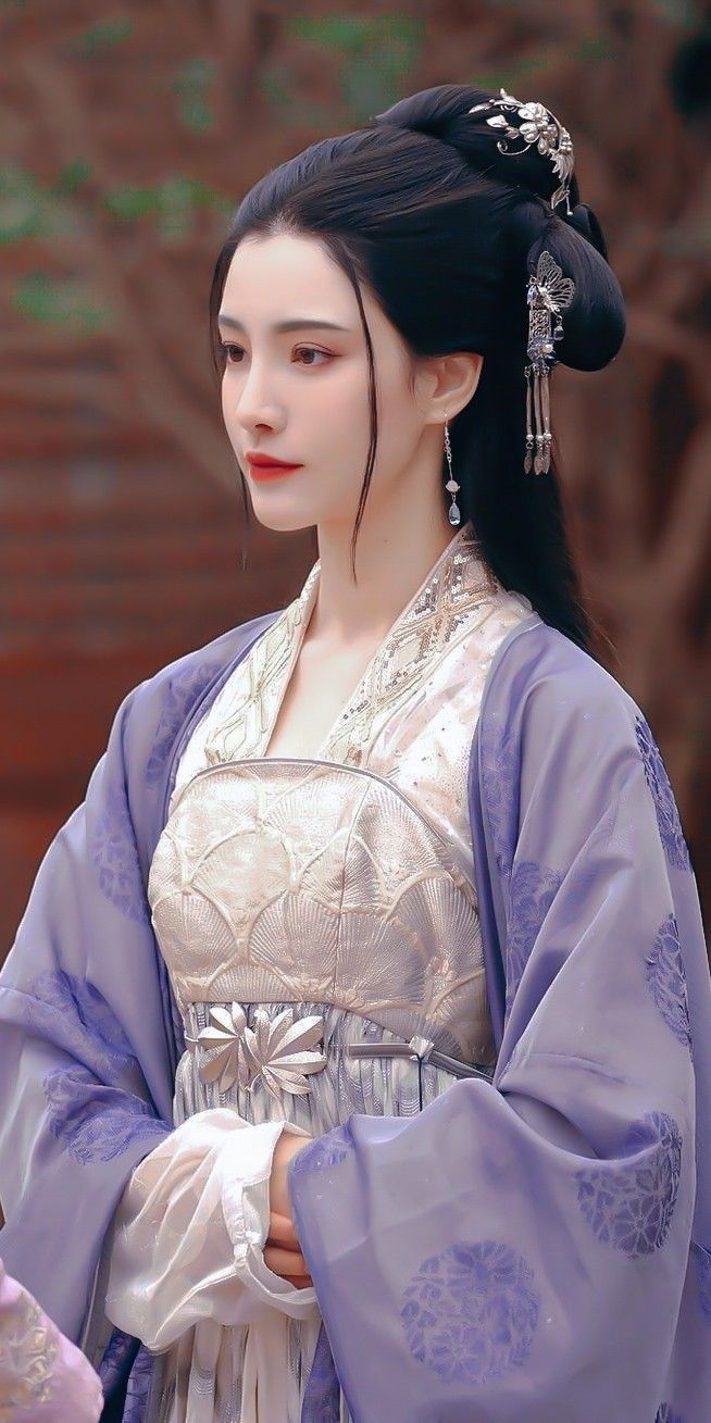 Petite Mino Skirt with Horseface Design:A Guide to Styling and Drinking Ceremonies Petite Mino Skirt with Horseface Design:A Guide to Styling and Drinking Ceremonies