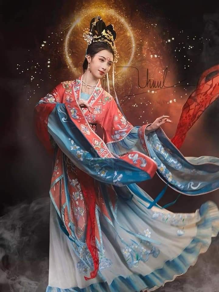 Elegant Evening Gala Gowns:The Allure of Traditional Cheongsam in Modern Banquets Elegant Evening Gala Gowns:The Allure of Traditional Cheongsam in Modern Banquets