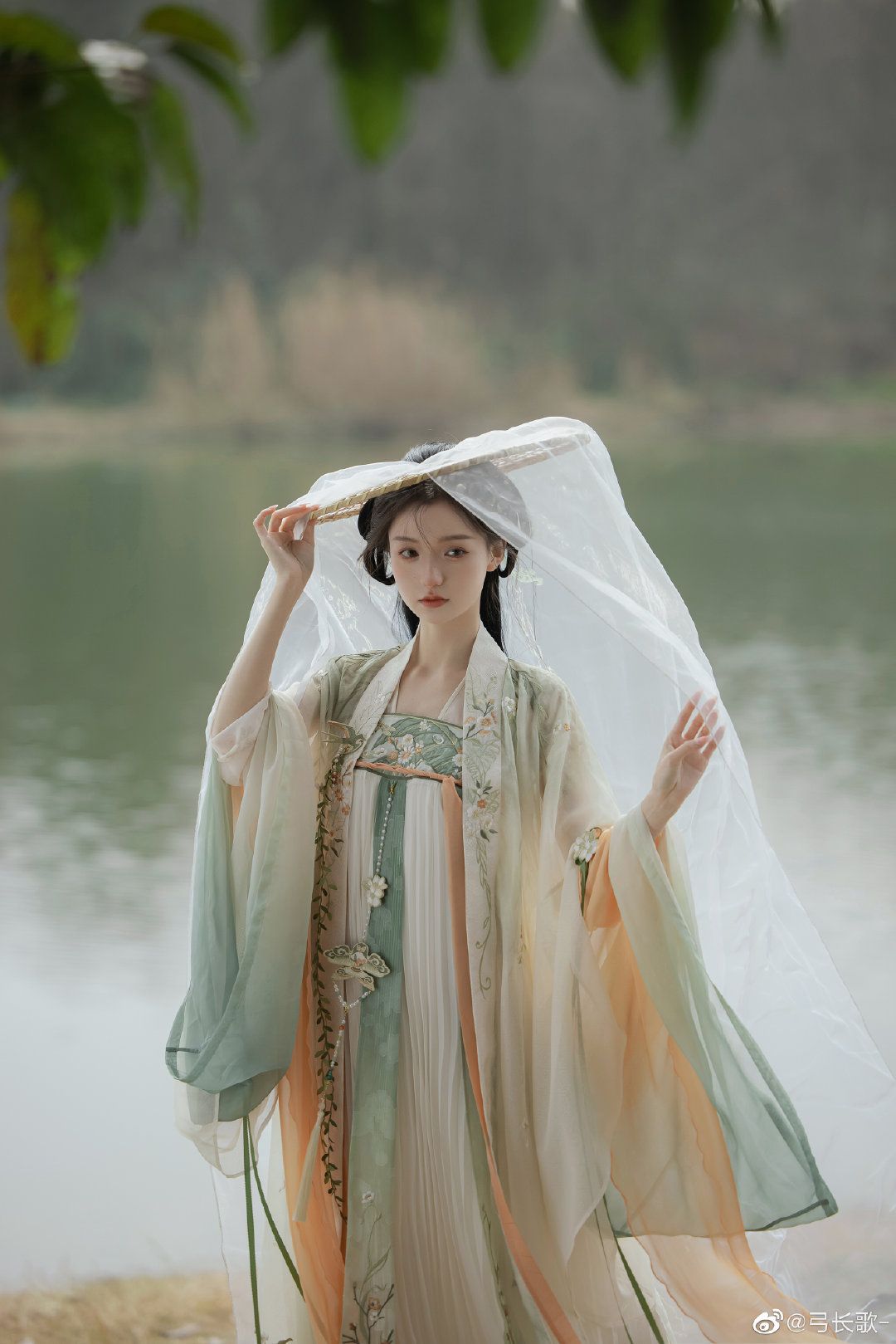 The Belt of Tang-Style Hanfu:A Symbol of Elegance and Cultural Continuity The Belt of Tang-Style Hanfu:A Symbol of Elegance and Cultural Continuity