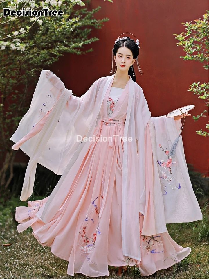The Charm of Plisse Skirt,V-neck Blouse and Horseface Skirt The Charm of Plisse Skirt,V-neck Blouse and Horseface Skirt