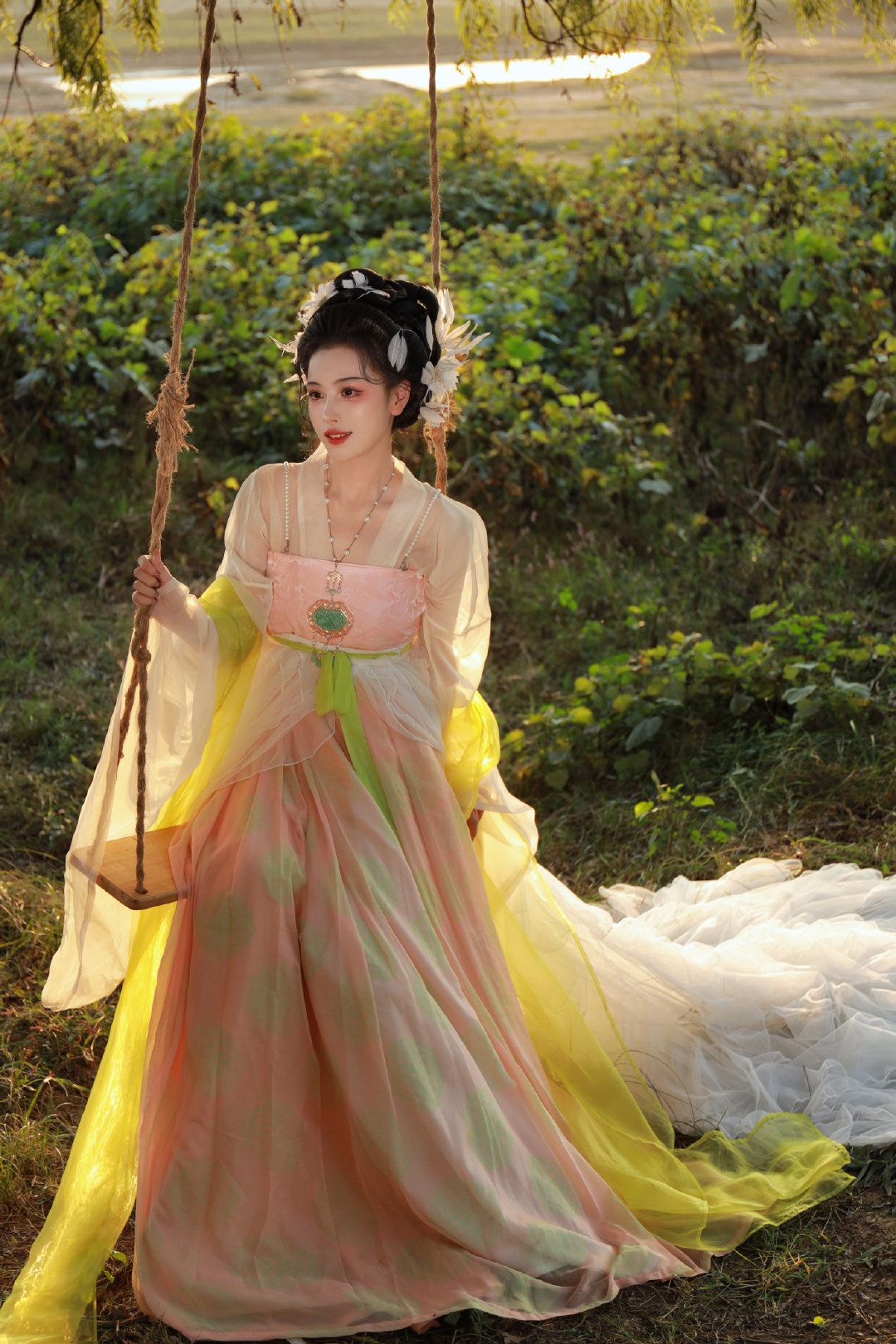 The Rise of Xie Yuns Hanfu Fashion:Exploring the Allure of Traditional Chinese Clothing The Rise of Xie Yuns Hanfu Fashion:Exploring the Allure of Traditional Chinese Clothing