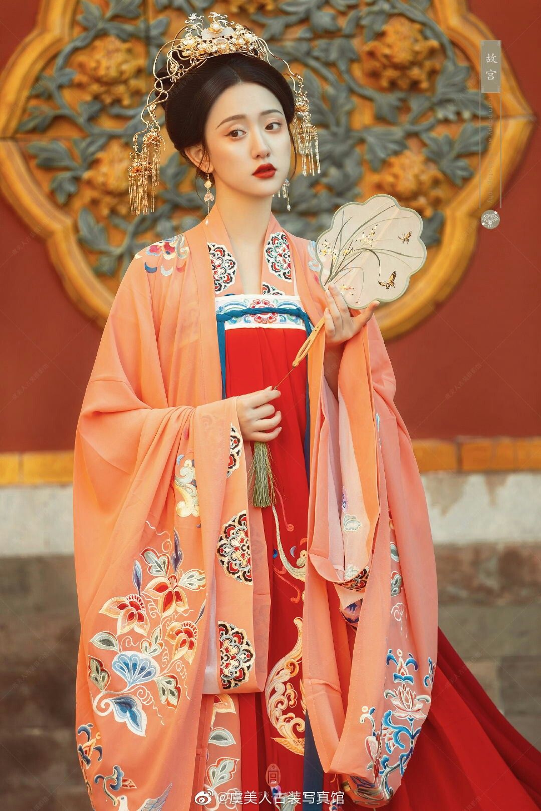 The Qujian Hanfu:A Journey into Traditional Chinese Elegance The Qujian Hanfu:A Journey into Traditional Chinese Elegance