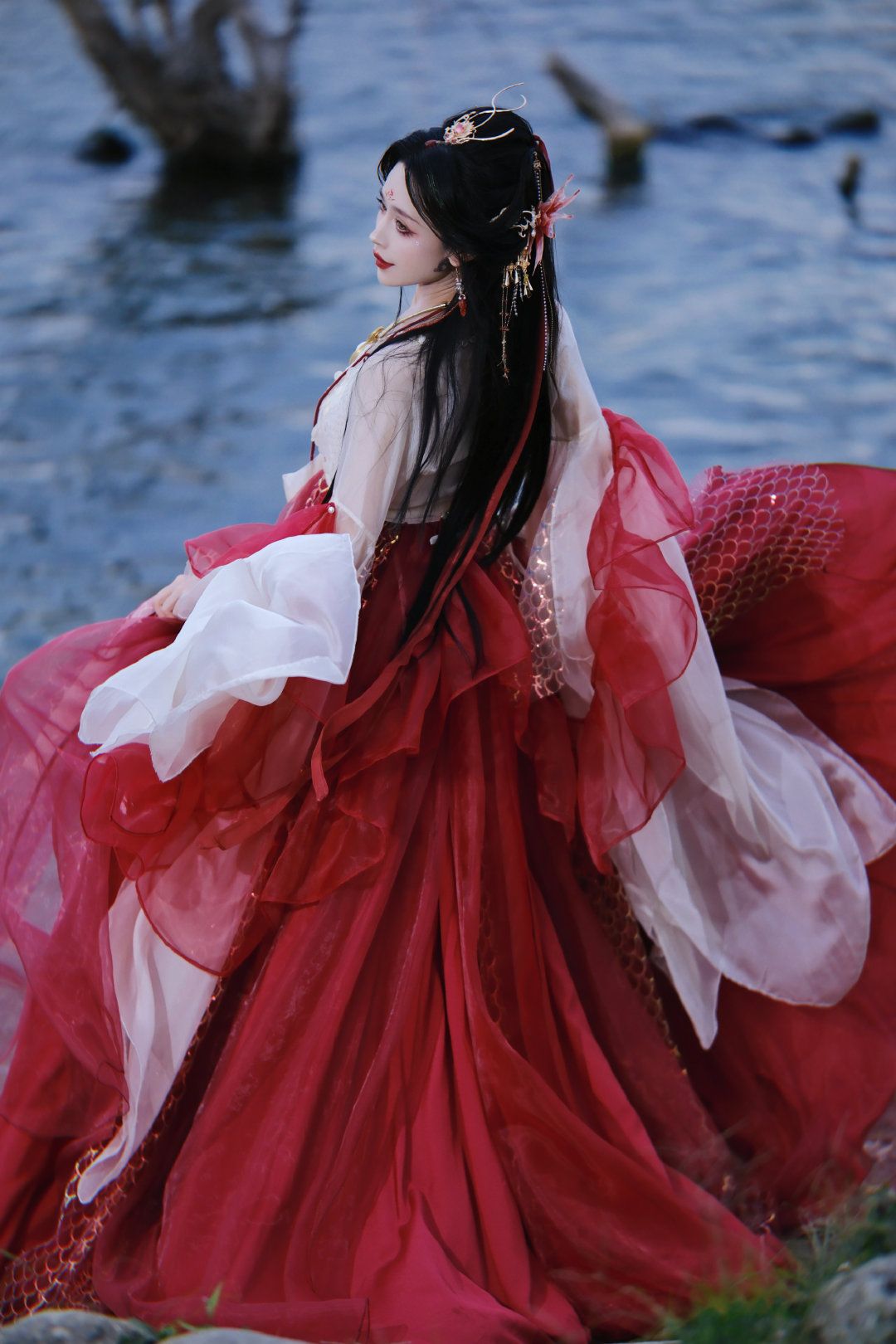 The Rise of Dong Gong Style Hanfu:Exploring the Traditional Chinese Elegance The Rise of Dong Gong Style Hanfu:Exploring the Traditional Chinese Elegance