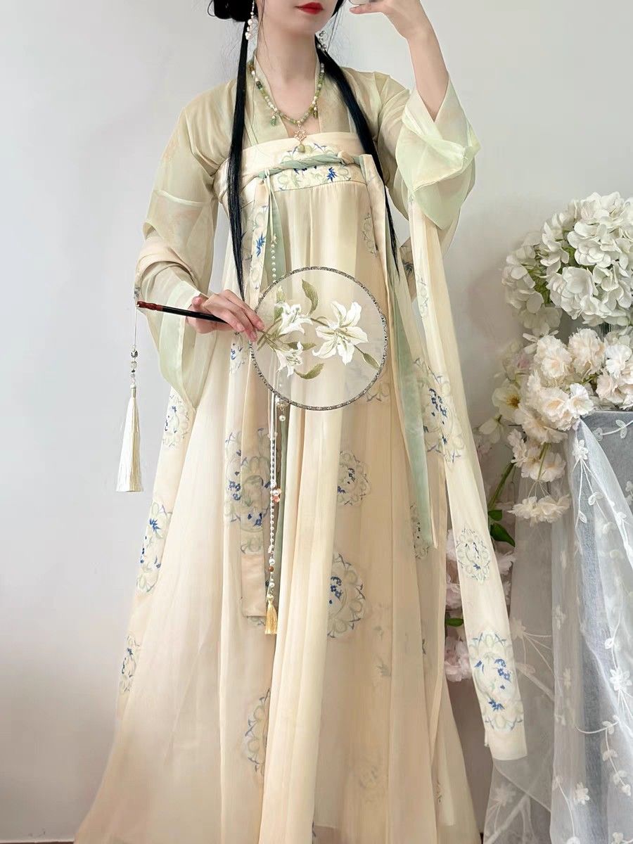 The Muses Cheongsam Factory Store:A Journey into the Heart of Chinese Elegance