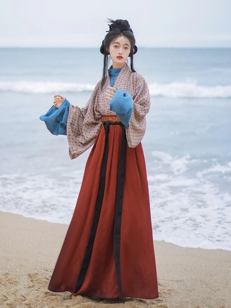 Red Patchwork Cheongsam:A Blend of Tradition and Modernity Red Patchwork Cheongsam:A Blend of Tradition and Modernity