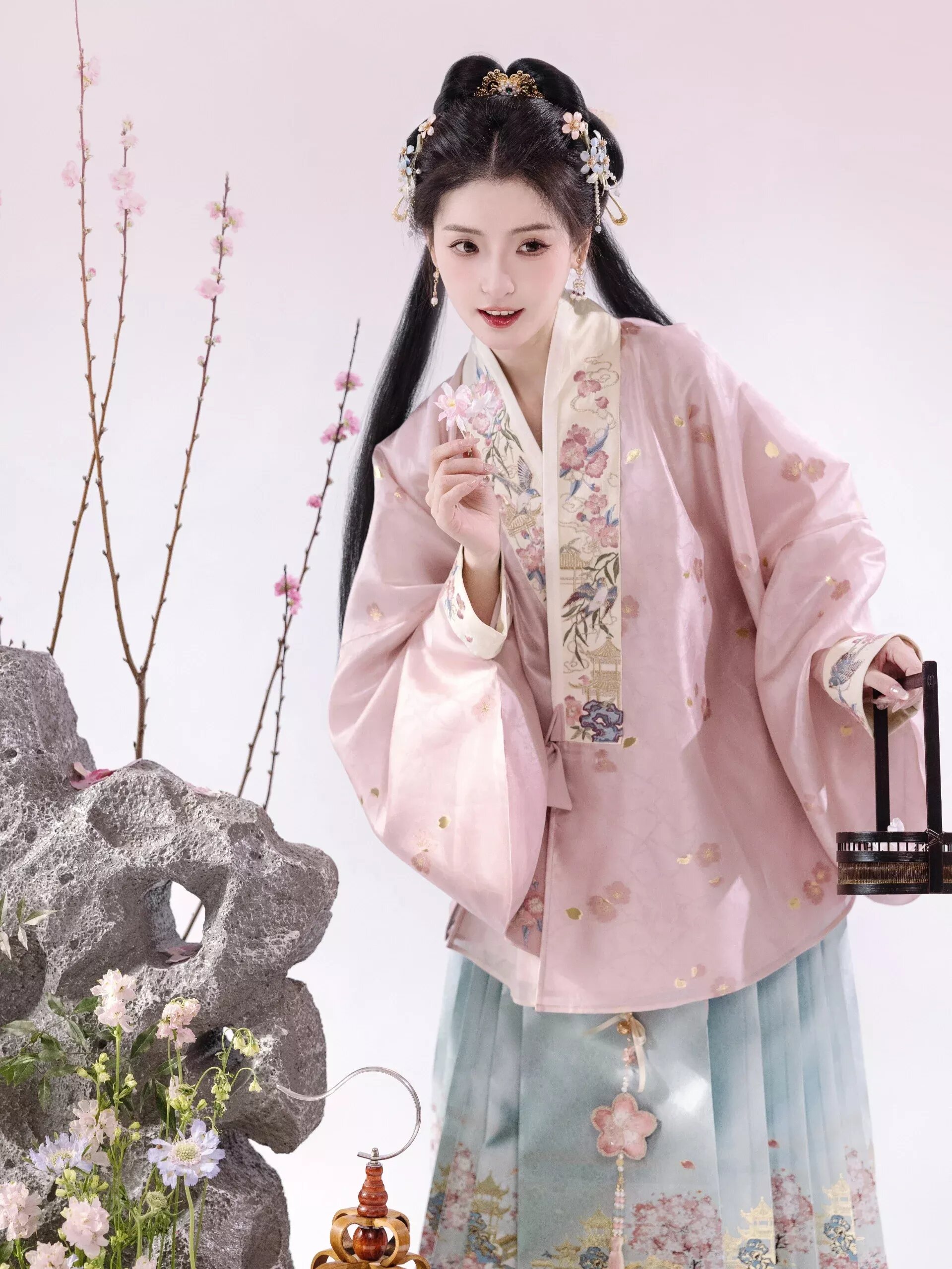 Ancient Hanfu Costumes for 12-Year-Old Girls:Embracing Traditional Elegance in Childrens Fashion Ancient Hanfu Costumes for 12-Year-Old Girls:Embracing Traditional Elegance in Childrens Fashion