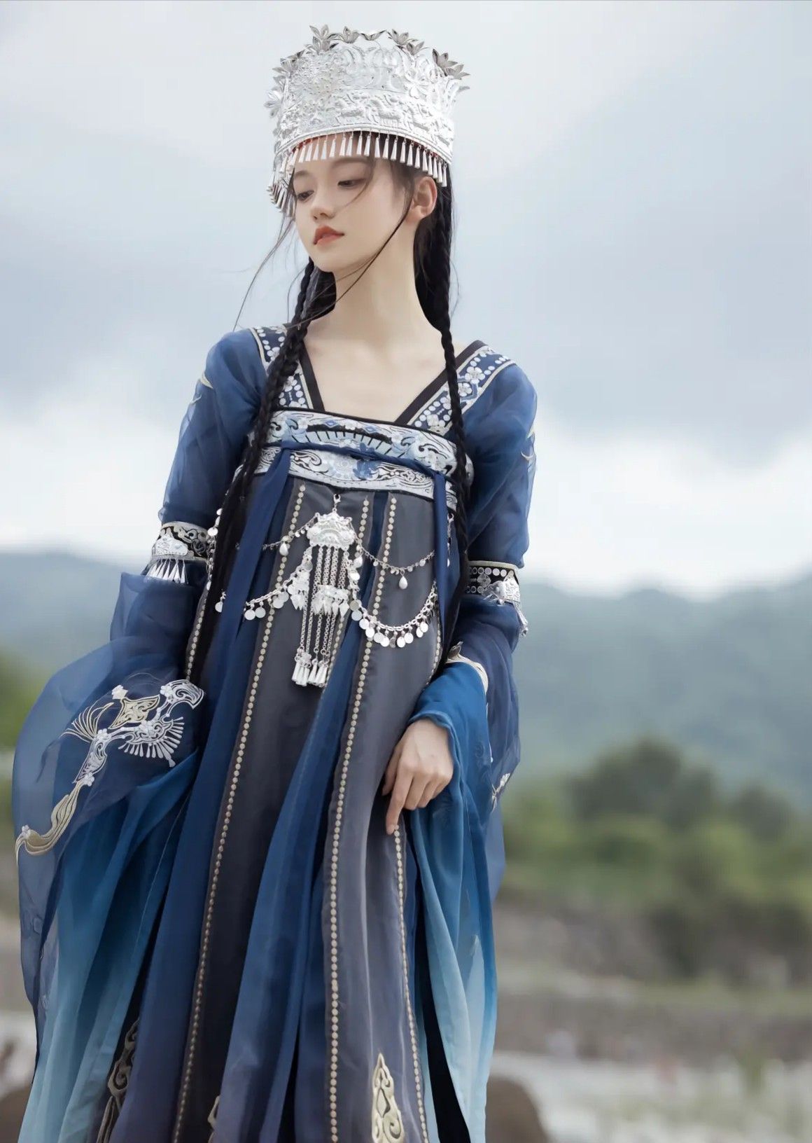 The Splendor of Song-Era Hanfu in Summer:A Journey into Traditional Chinese Fashion The Splendor of Song-Era Hanfu in Summer:A Journey into Traditional Chinese Fashion