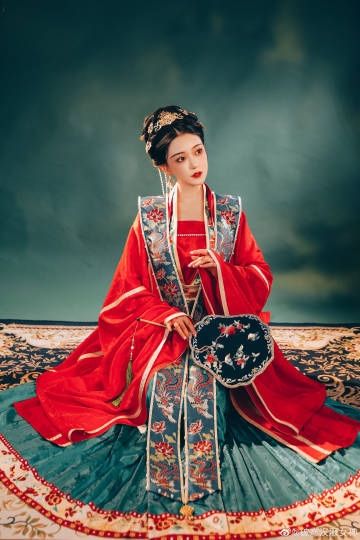 Original Hanfu Fashion Shop:Preserving Traditional Splendor Through Modern Craftsmanship Original Hanfu Fashion Shop:Preserving Traditional Splendor Through Modern Craftsmanship