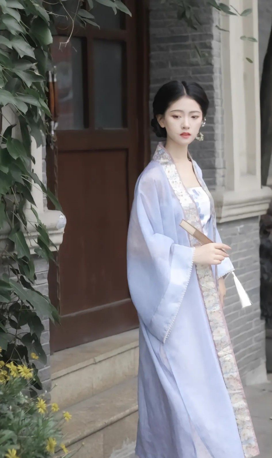 The Quintessential Elegance of Cheongsam-Matching Round-Toe High Heels The Quintessential Elegance of Cheongsam-Matching Round-Toe High Heels