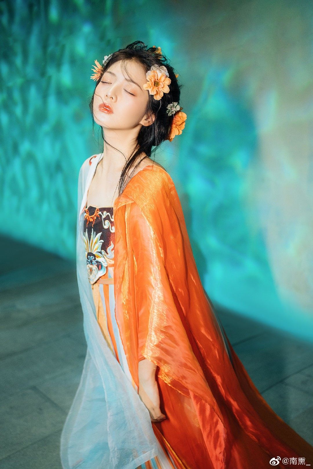 The Rise of Hanfu Cheong:The Beautiful Broken-Up Skirt of Traditional Chinese Fashion The Rise of Hanfu Cheong:The Beautiful Broken-Up Skirt of Traditional Chinese Fashion
