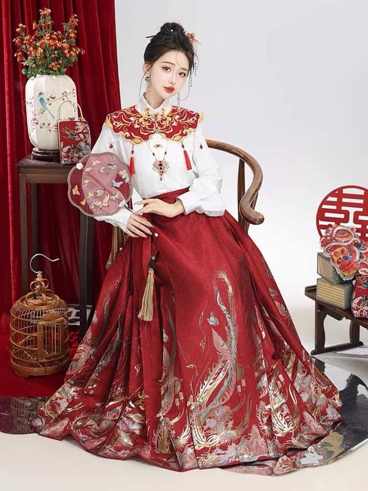 Traditional Tang-Style Chinese Girls Fashion for Kids in Autumn Winter Traditional Tang-Style Chinese Girls Fashion for Kids in Autumn Winter