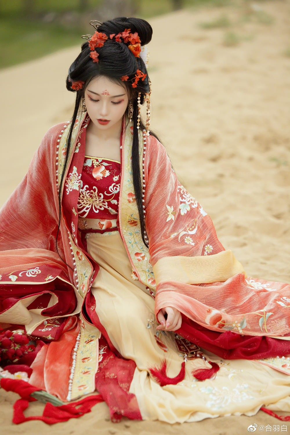 Elegance and Tradition in Girls Hanfu Fashion for Big Kids Elegance and Tradition in Girls Hanfu Fashion for Big Kids