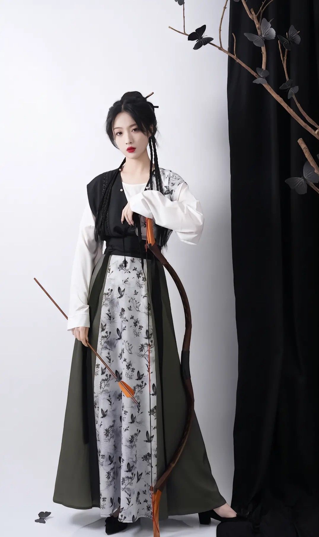 Summer Fashion for Girls in Traditional Hanfu Costumes Summer Fashion for Girls in Traditional Hanfu Costumes