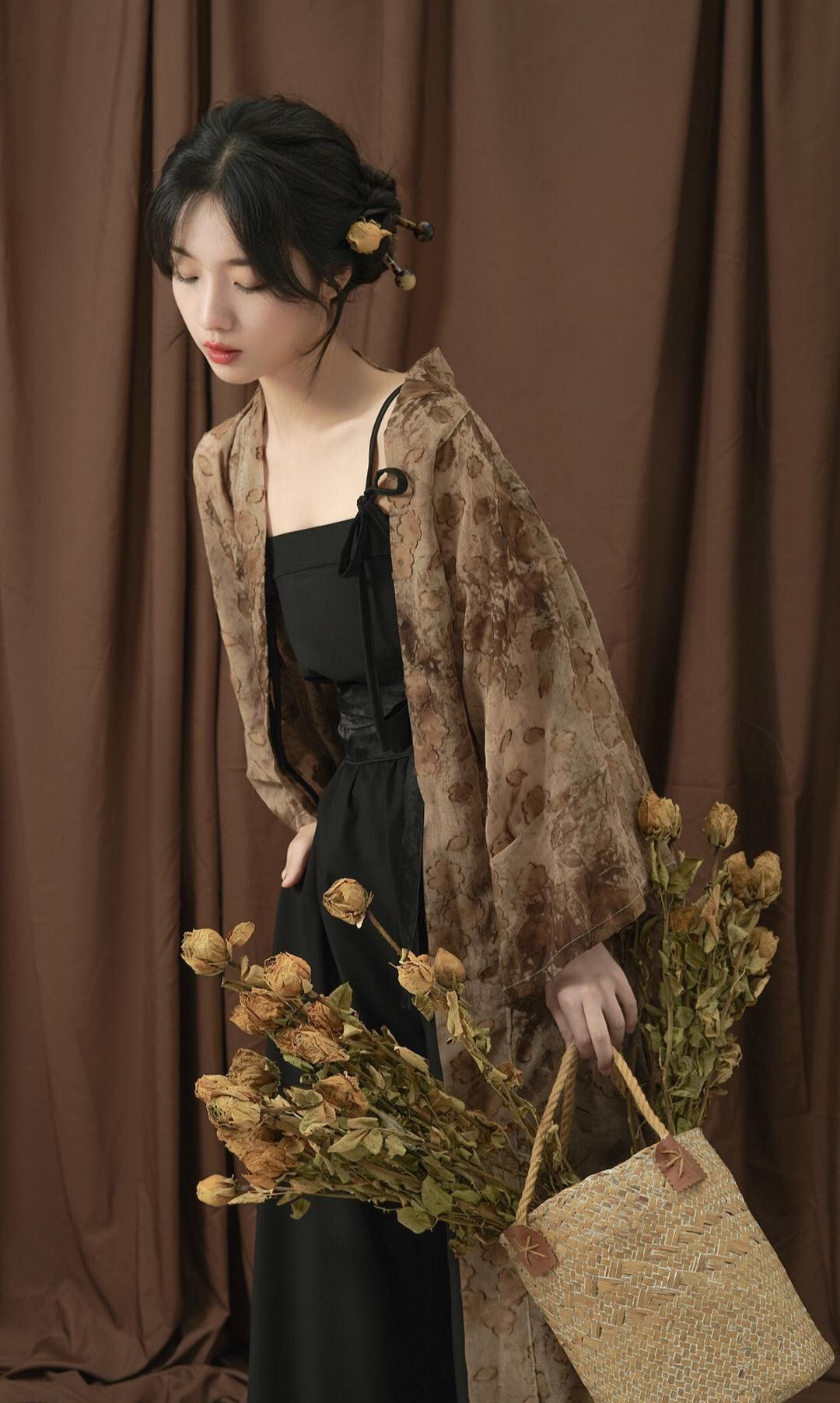 Winter Elegance:The Joyous Mother-in-Laws Cheongsam Dress Winter Elegance:The Joyous Mother-in-Laws Cheongsam Dress