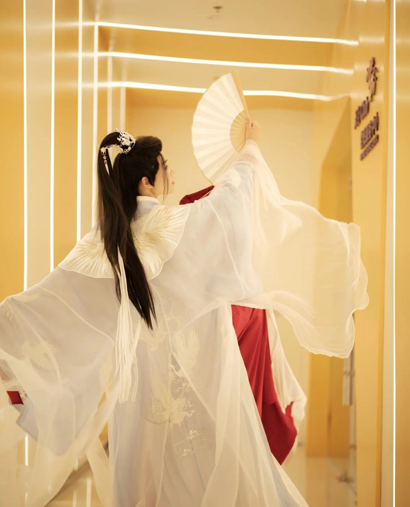 The Evolution of Cheongsam:International Fashion Brands Embracing Traditional Chinese Elegance The Evolution of Cheongsam:International Fashion Brands Embracing Traditional Chinese Elegance