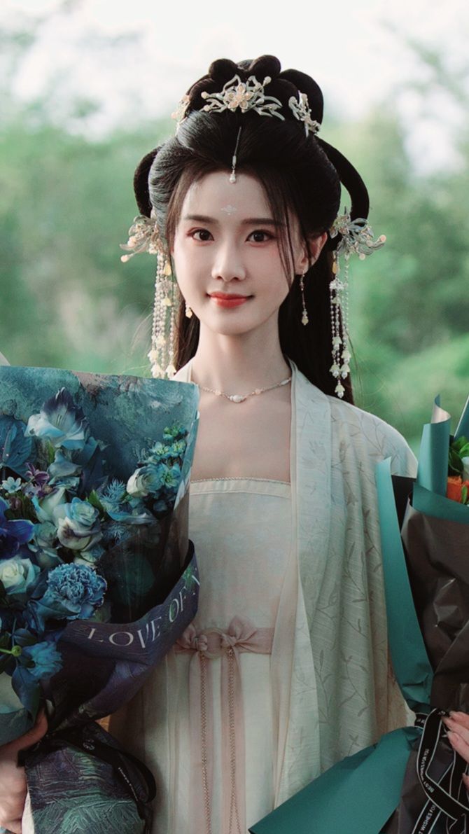 The Enchantment of Clip-on Earrings and Cheongsam:A Fashion Fusion The Enchantment of Clip-on Earrings and Cheongsam:A Fashion Fusion