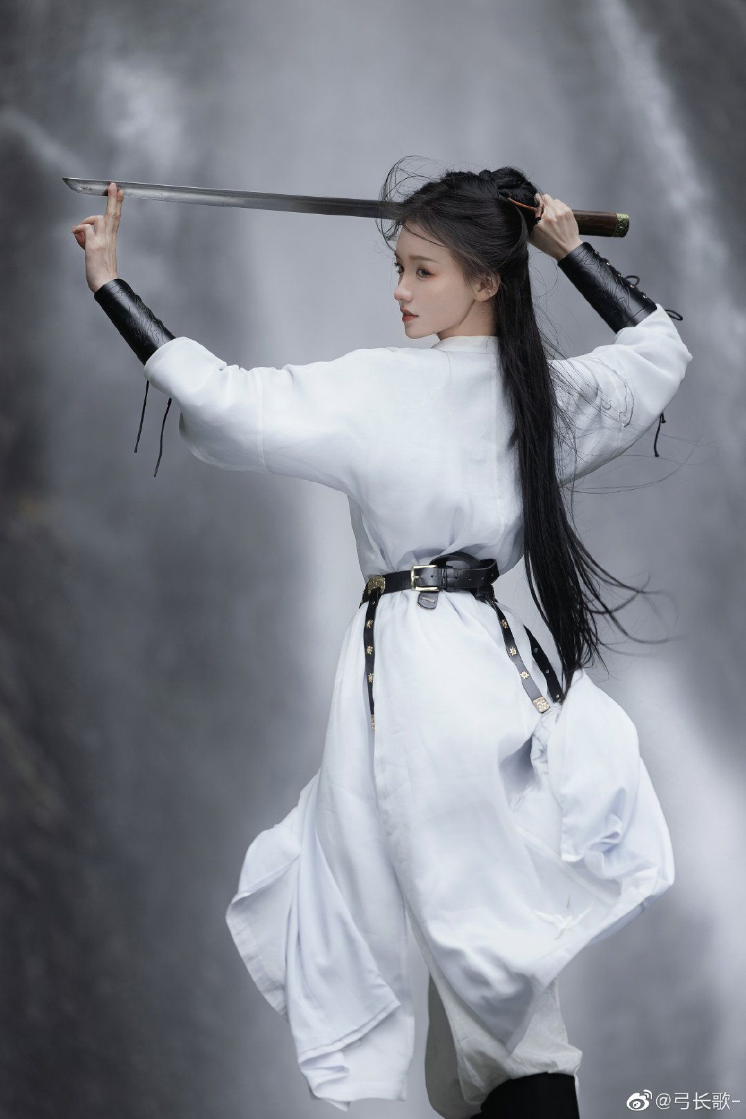 Engaged Bliss:The Charm of Ma Mian Qun,the Traditional Engagement Dress Engaged Bliss:The Charm of Ma Mian Qun,the Traditional Engagement Dress