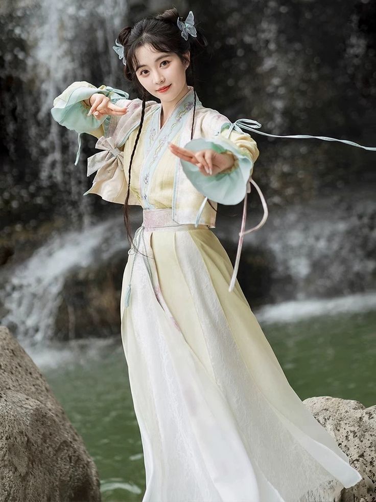 Little Girl in a Splendid Cheongsam Evening Gown Little Girl in a Splendid Cheongsam Evening Gown