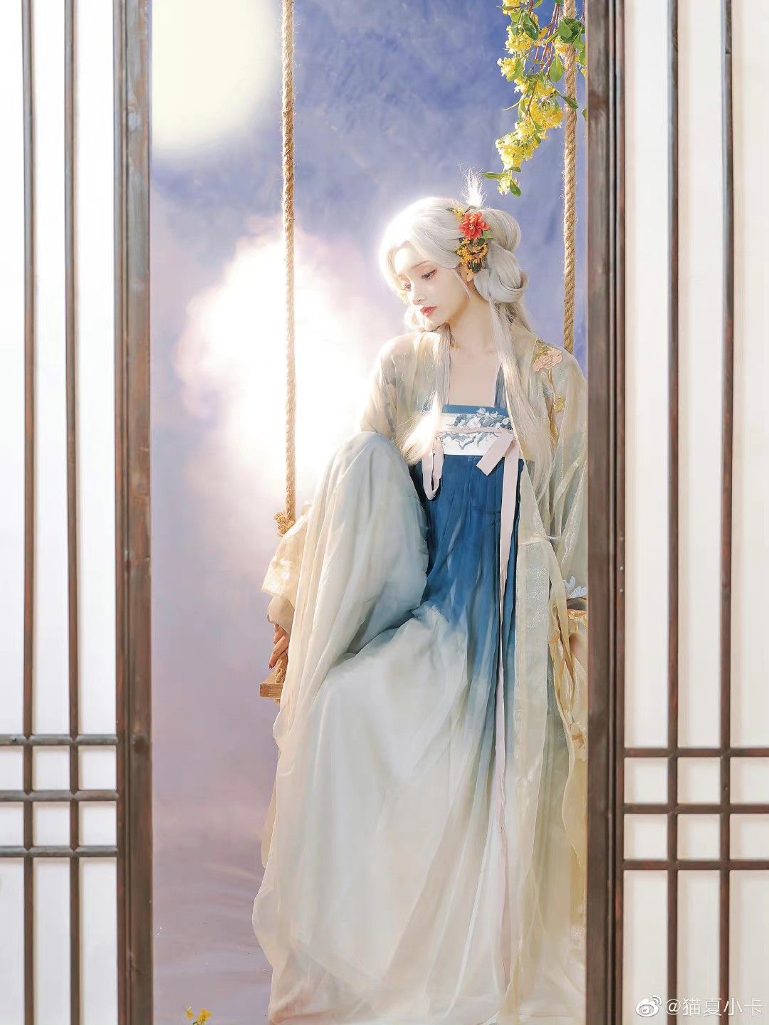 The Short-Sleeve Medium Length Cheongsam:A Blend of Tradition and Modernity The Short-Sleeve Medium Length Cheongsam:A Blend of Tradition and Modernity