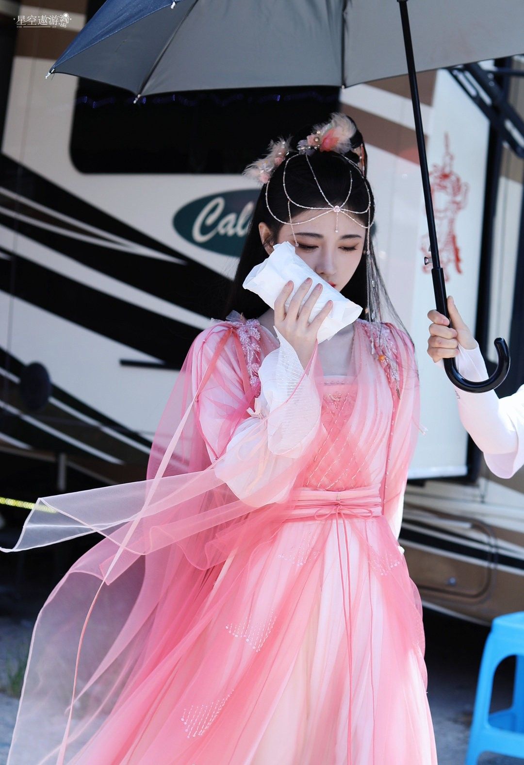 Youthful Cheongsam:Embracing the Traditional Charm among Modern Teenagers and Young Girls Youthful Cheongsam:Embracing the Traditional Charm among Modern Teenagers and Young Girls
