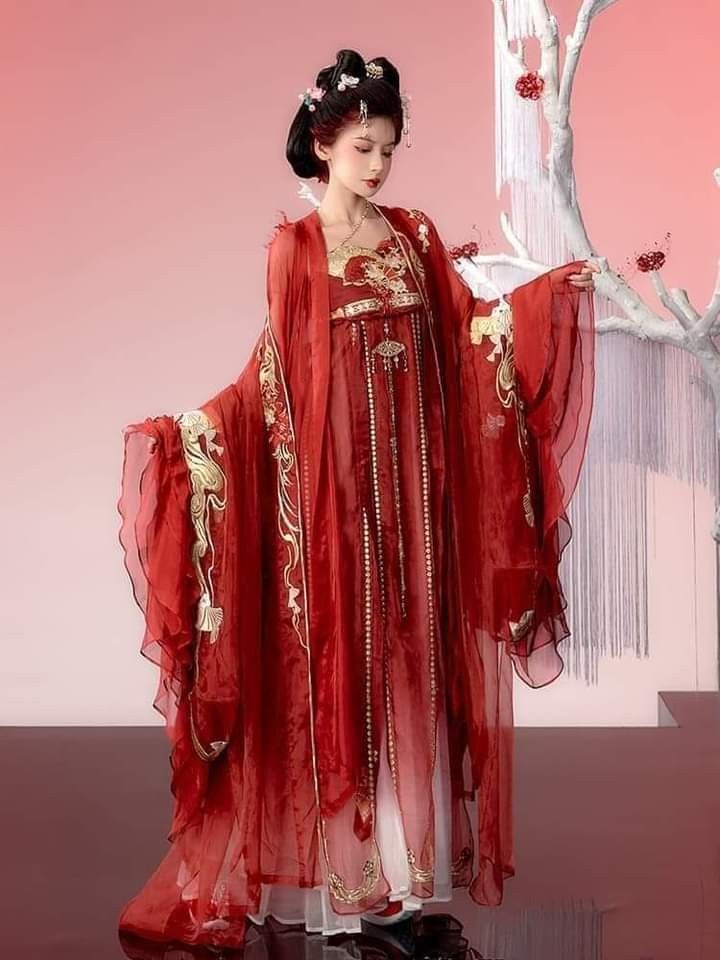 The Elegance of a White Cheongsam Woman The Elegance of a White Cheongsam Woman