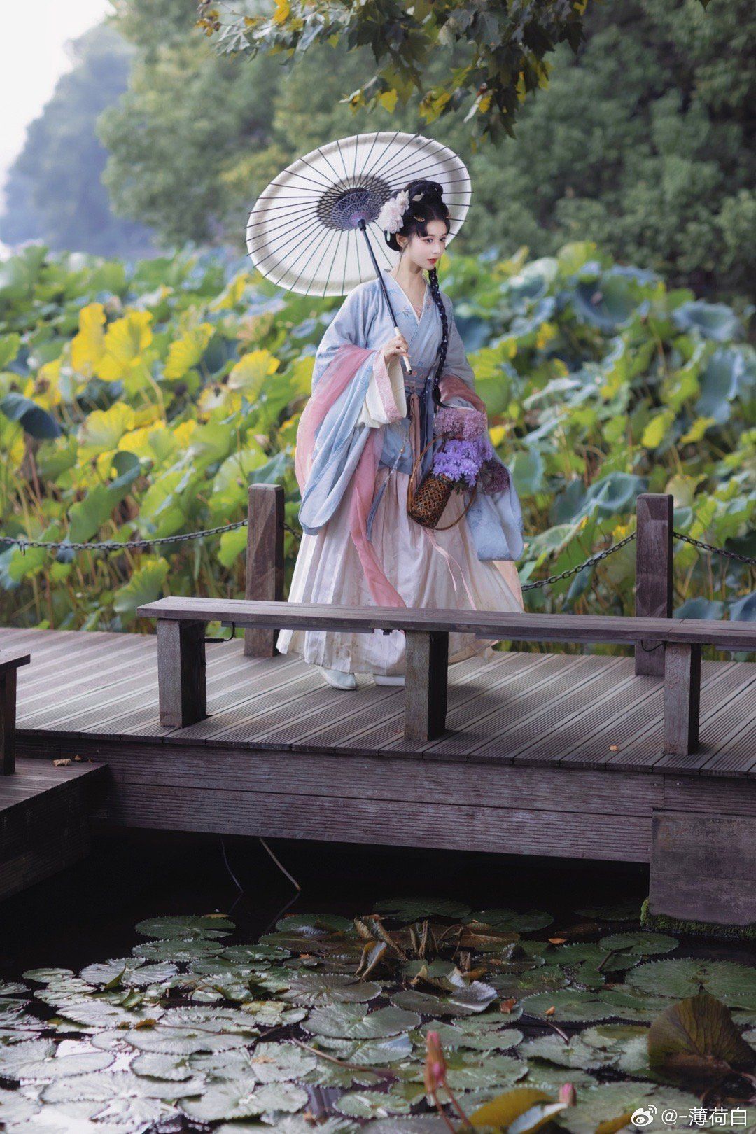 Maternal Fashion:The Summer of Matched Ma-Nee Skirts in Traditional Chinese Style Maternal Fashion:The Summer of Matched Ma-Nee Skirts in Traditional Chinese Style