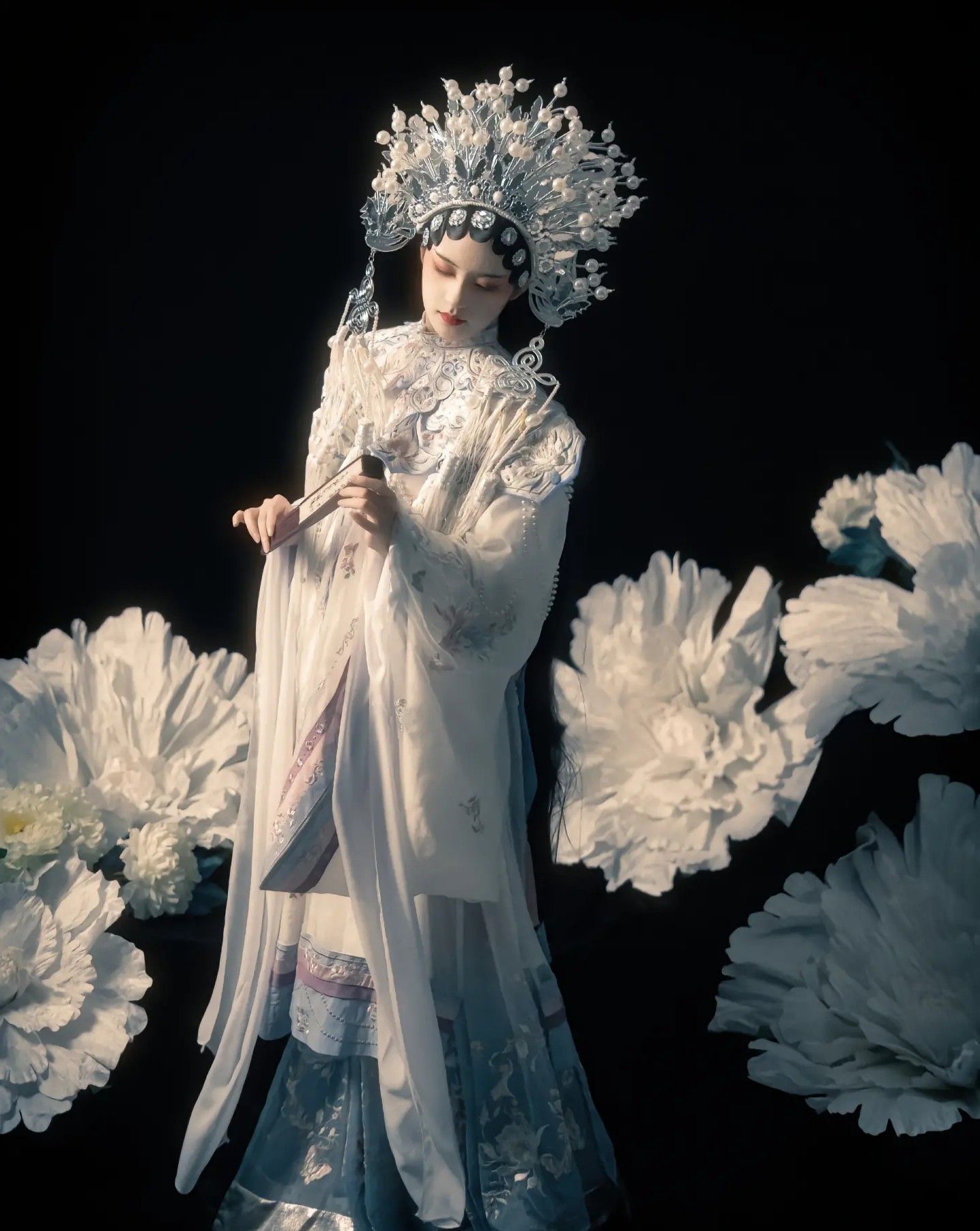 Elegant Hanfu Womens Ensemble:A Guide to Traditional Chinese Fashion Elegant Hanfu Womens Ensemble:A Guide to Traditional Chinese Fashion