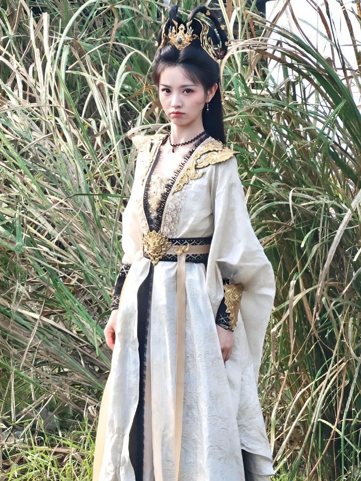Hanfu Fashion:Original Han Style Clothing in the Han Dynasty Dynasty Hanfu Fashion:Original Han Style Clothing in the Han Dynasty Dynasty