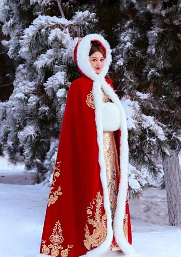 The Elaborate Headgear and Forehead Decorations of Hanfu Girls Hairstyles The Elaborate Headgear and Forehead Decorations of Hanfu Girls Hairstyles