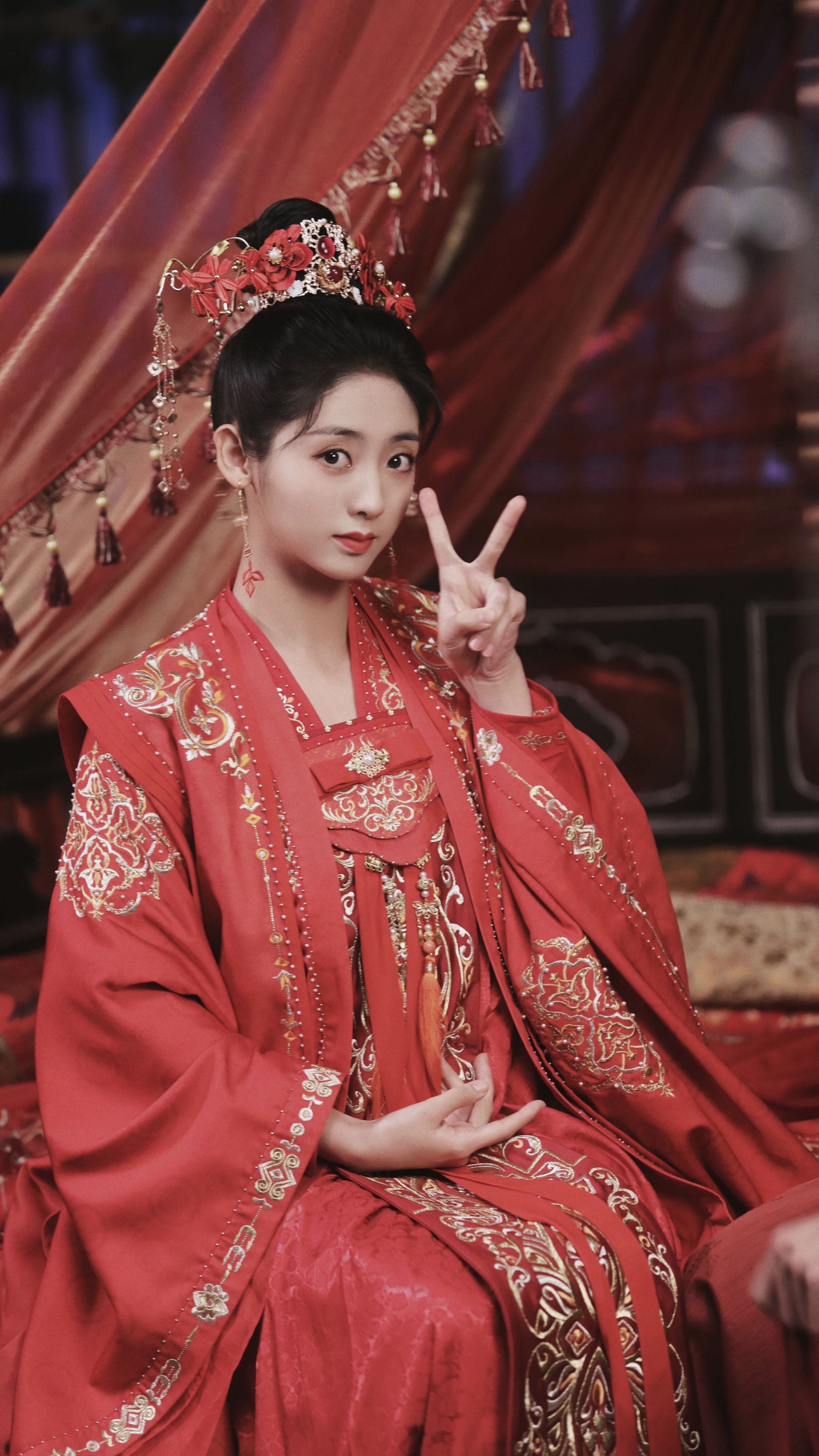 Reconstructing Traditional Hanfu for Young Girls:A Revival of Ancient Elegance Reconstructing Traditional Hanfu for Young Girls:A Revival of Ancient Elegance
