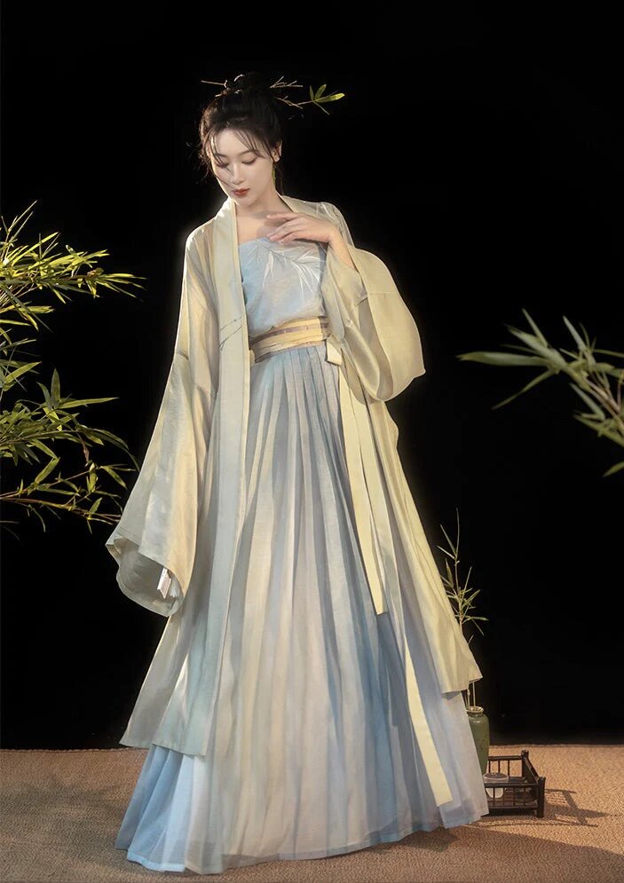 Embracing the Elegance of Soft-Style Cheongsam:A Cultural Journey Embracing the Elegance of Soft-Style Cheongsam:A Cultural Journey