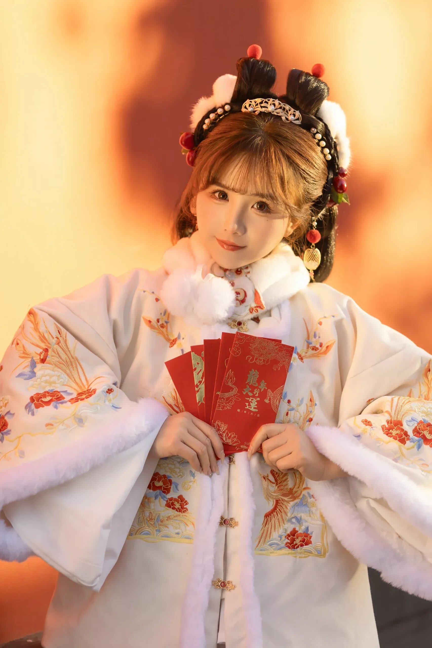 The Splendor of Polka-Dot Skirt in Zhengzhou:A Cultural Journey