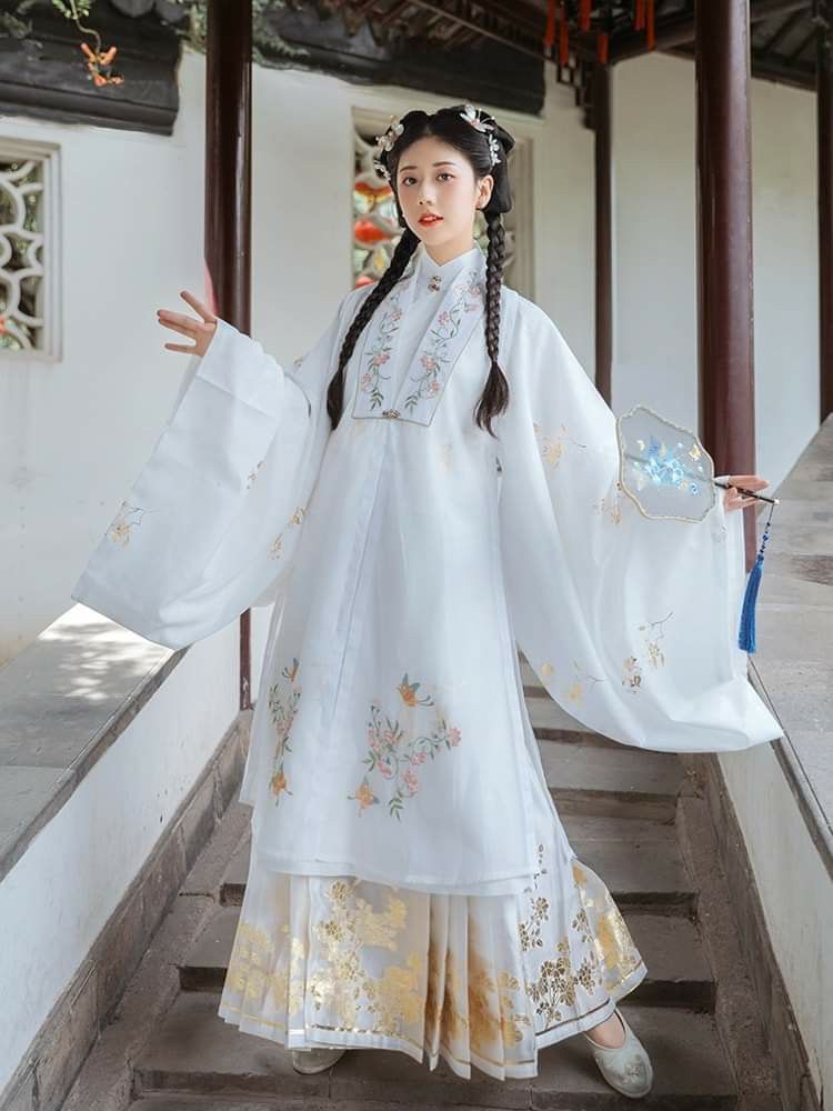 Original Hanfu Fashion for Summer:Embracing Traditional Elegance in Warmth Original Hanfu Fashion for Summer:Embracing Traditional Elegance in Warmth