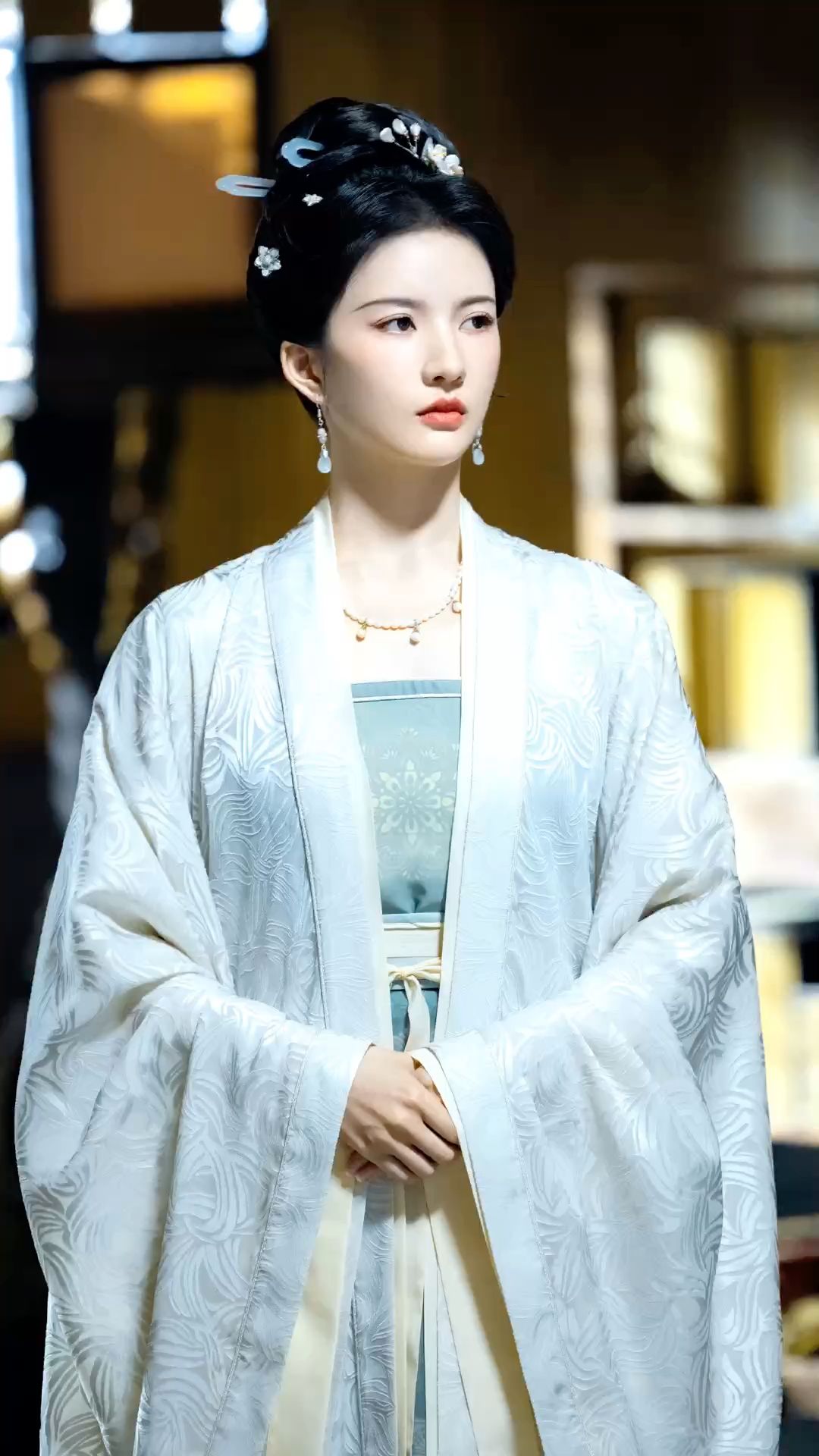 Bunny-Inspired Hanfu Shoes for Little Girls:A Journey into the World of Traditional Chinese Fashion Bunny-Inspired Hanfu Shoes for Little Girls:A Journey into the World of Traditional Chinese Fashion