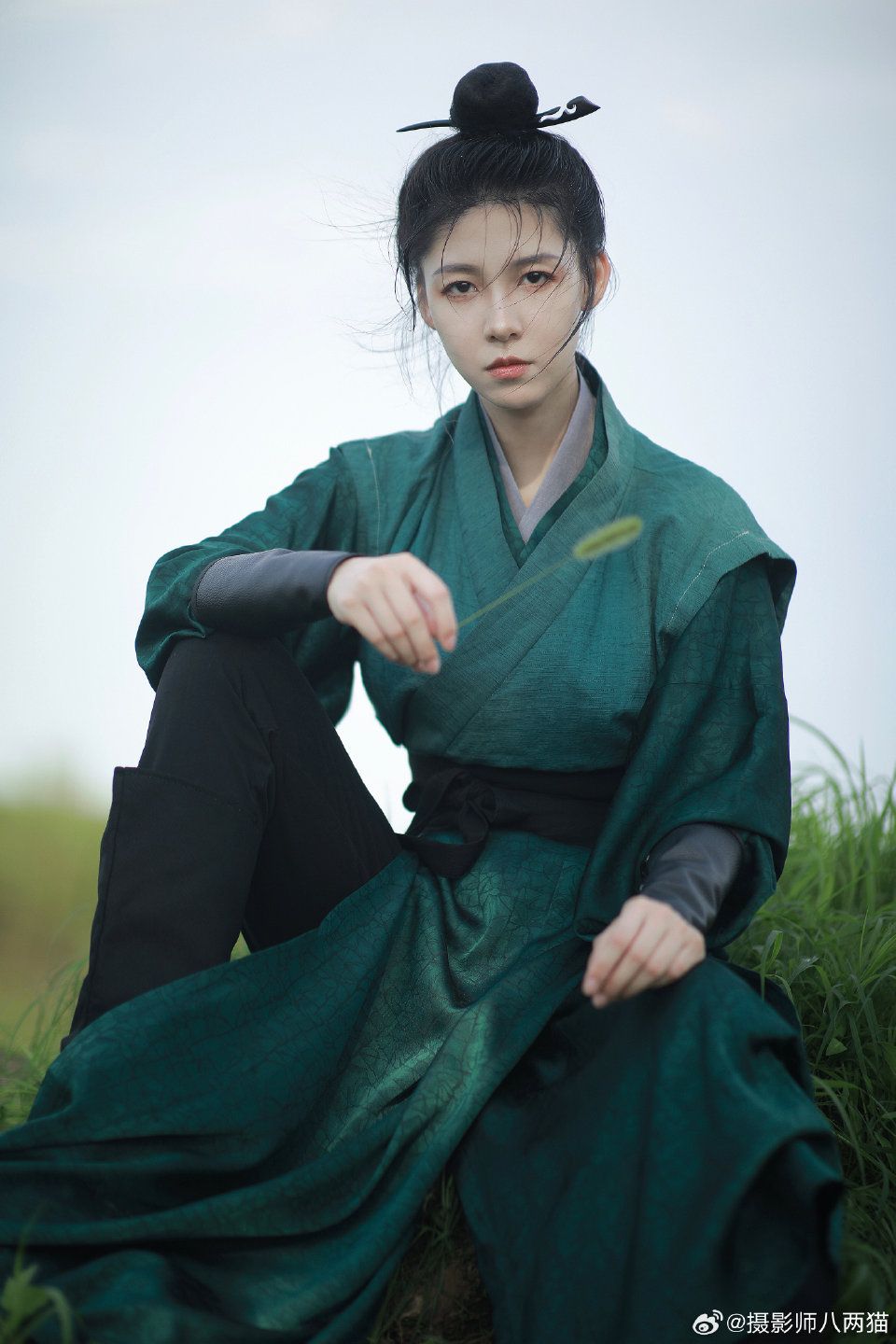 Enhanced Qipao Design:A-Line Styling for Curvier Figures to Hide the Belly and Emphasize Slimness Enhanced Qipao Design:A-Line Styling for Curvier Figures to Hide the Belly and Emphasize Slimness