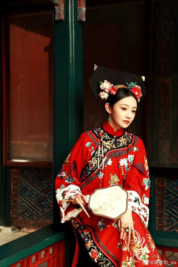 The Elegance of Horseface Skirt Coats:The Little Xiang Style The Elegance of Horseface Skirt Coats:The Little Xiang Style