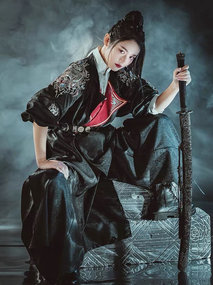 Wrist Protection and Cultural Significance of Hanfu Cloth in Traditional Chinese Clothing Wrist Protection and Cultural Significance of Hanfu Cloth in Traditional Chinese Clothing