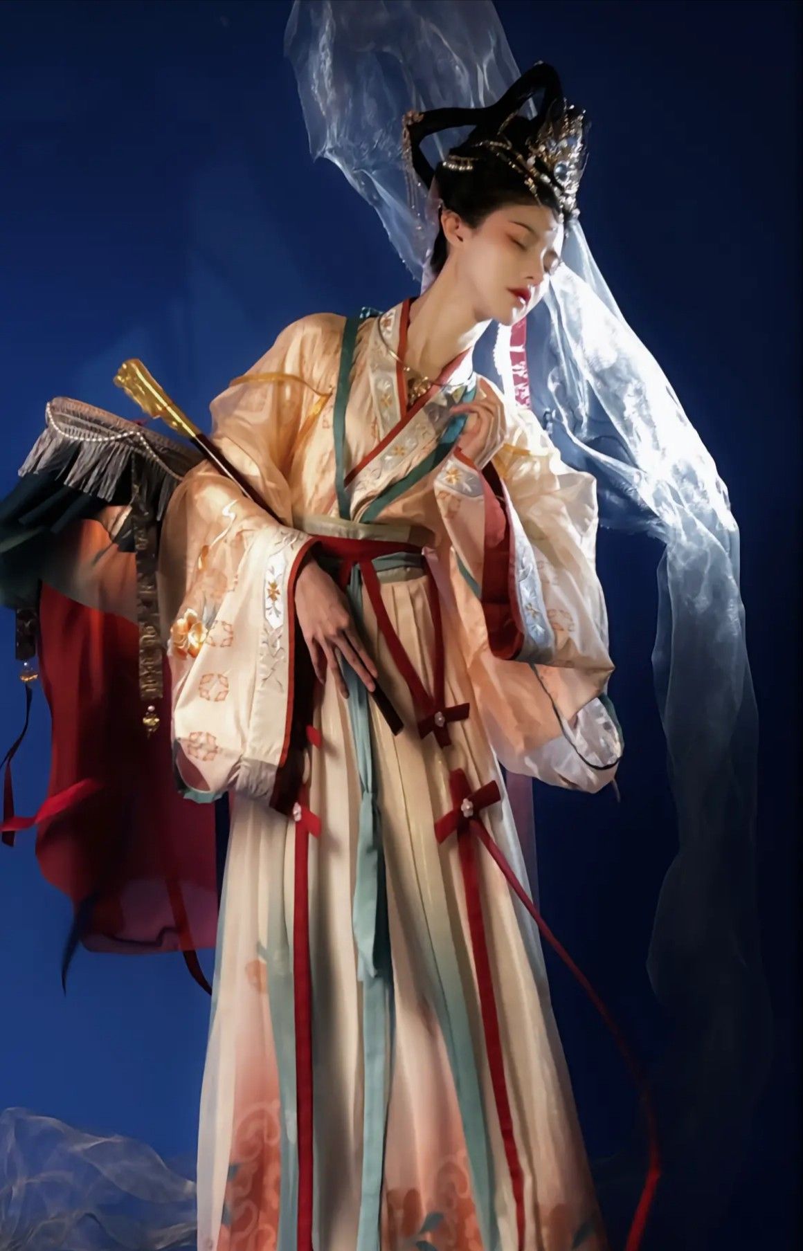 The Splendor of Traditional Chinese Clothing:Hangzhou Mansis Tangzhuang Fashion The Splendor of Traditional Chinese Clothing:Hangzhou Mansis Tangzhuang Fashion