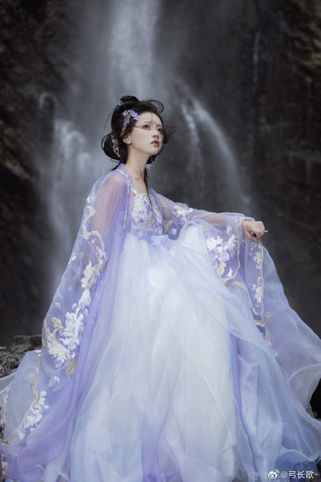 Traditional Tang-Style Chinese-Inspired Couples Fashion Traditional Tang-Style Chinese-Inspired Couples Fashion