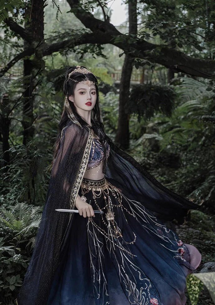 The Elegance of Hanfu for a 12-Year-Old Girl The Elegance of Hanfu for a 12-Year-Old Girl