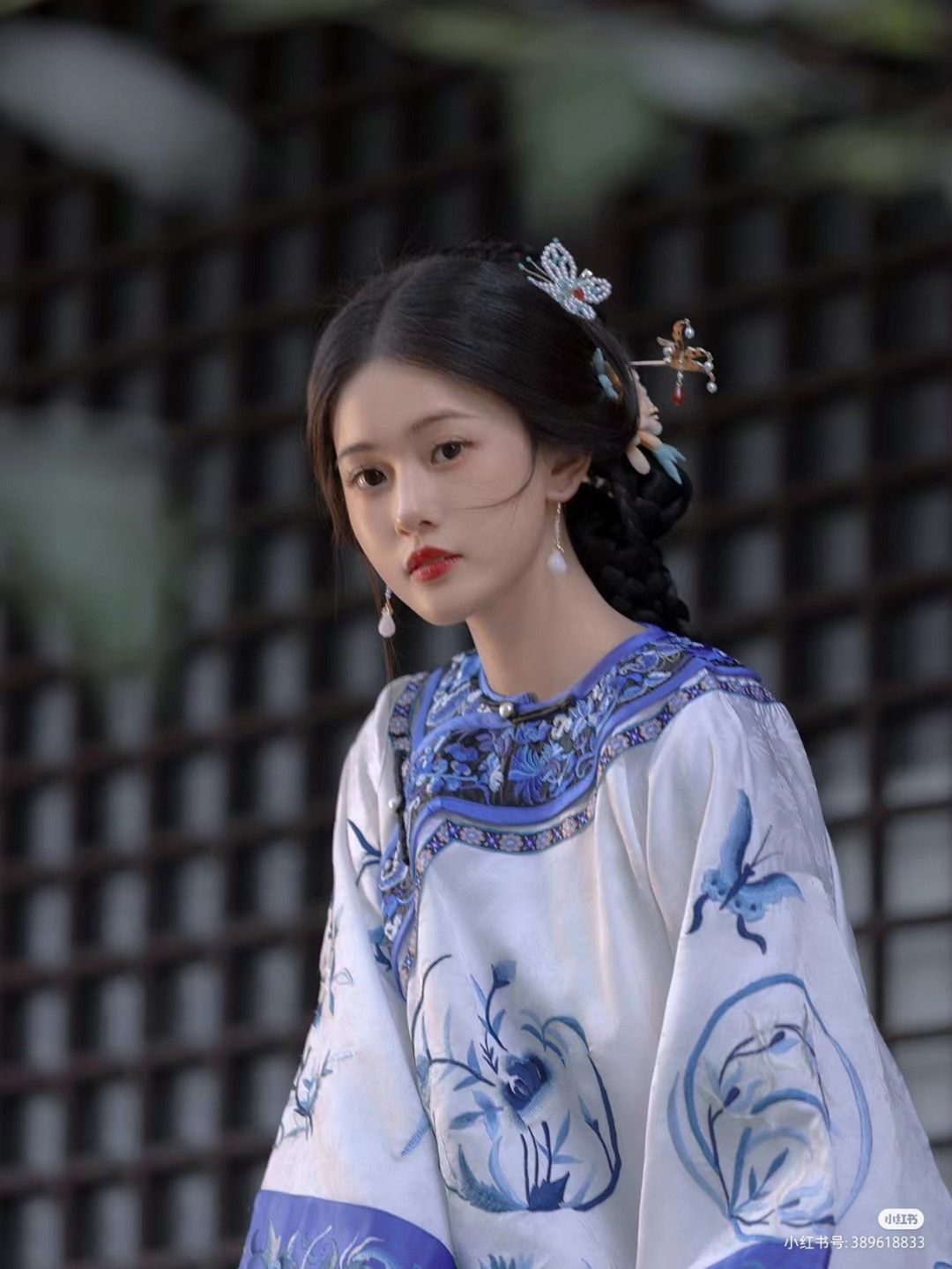 Waterproof Hanfu Shoes:A New Fashion Statement in Traditional and Modern Fusion Waterproof Hanfu Shoes:A New Fashion Statement in Traditional and Modern Fusion
