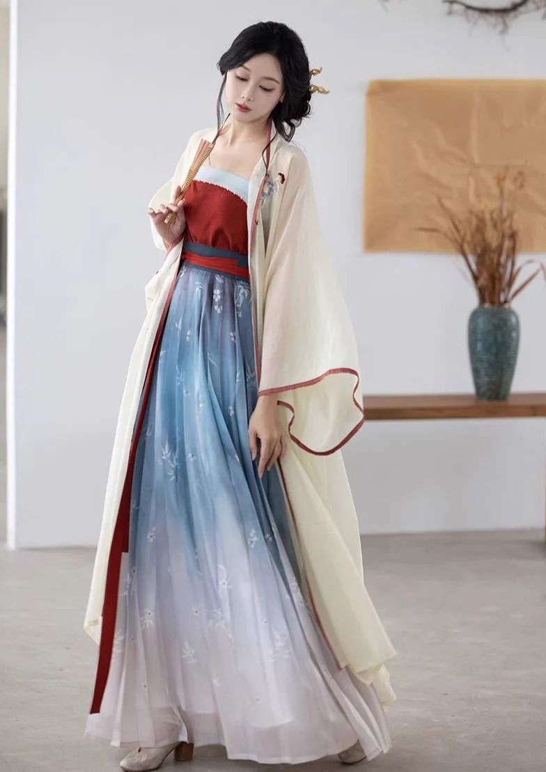 Hanfu Shoes:A Size 43 Exploration