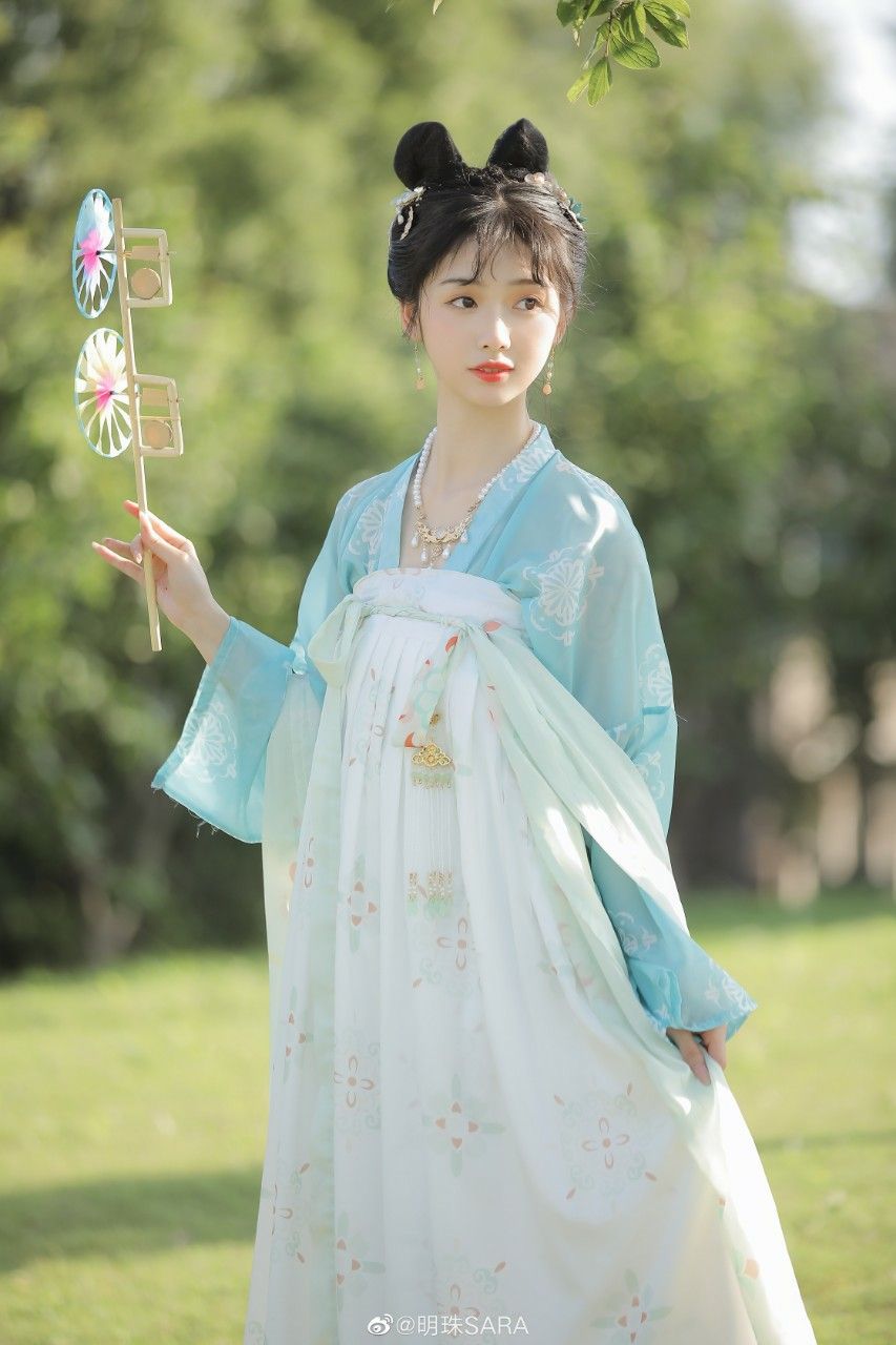Authentic Hanfu Fashion for Kids:Embracing Traditional Elegance for Children Age 10 to 13 Authentic Hanfu Fashion for Kids:Embracing Traditional Elegance for Children Age 10 to 13