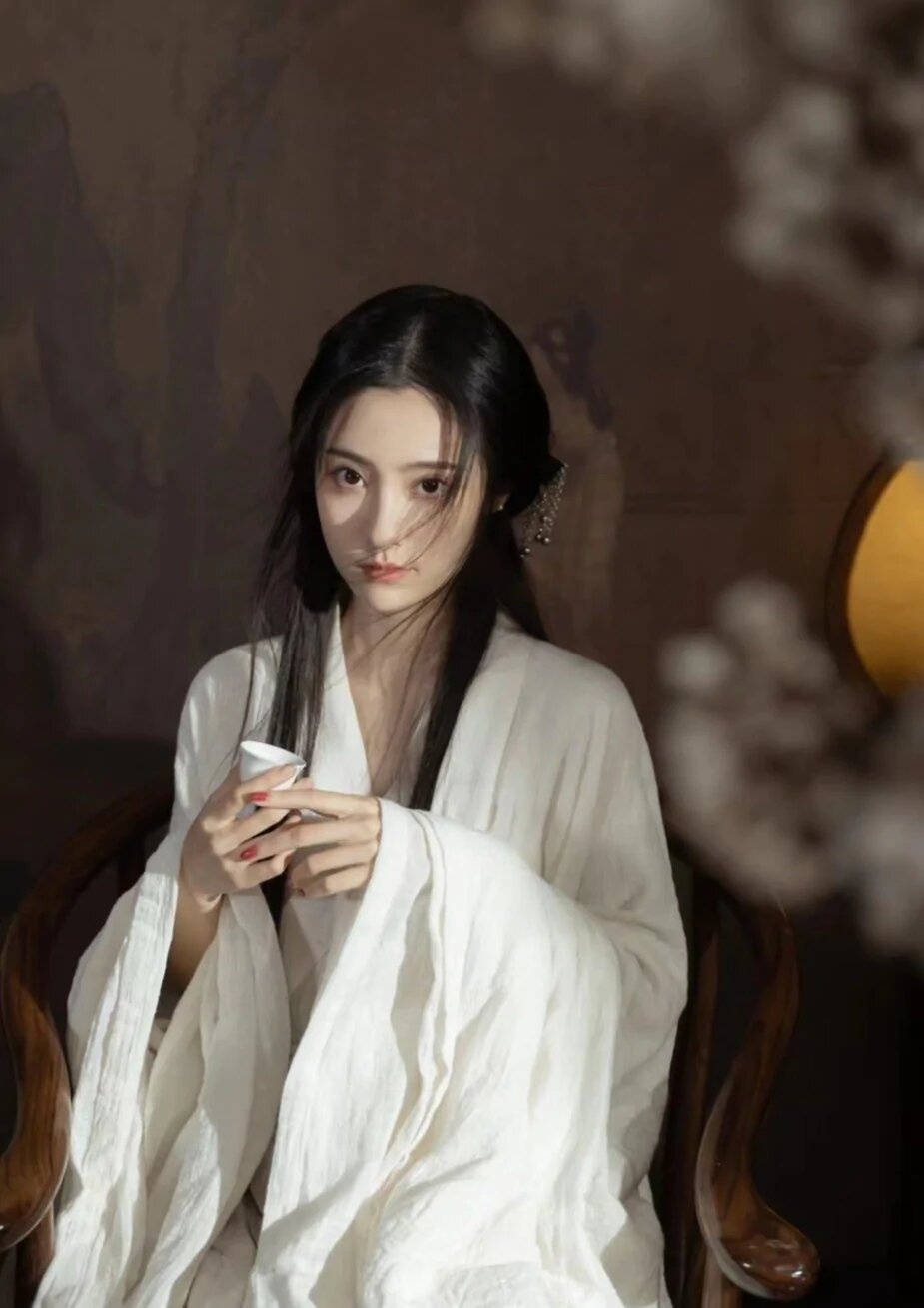 Uniqueness of Girls Hanfu:A Journey into the Traditional Beauty of Chinese童装 Uniqueness of Girls Hanfu:A Journey into the Traditional Beauty of Chinese童装