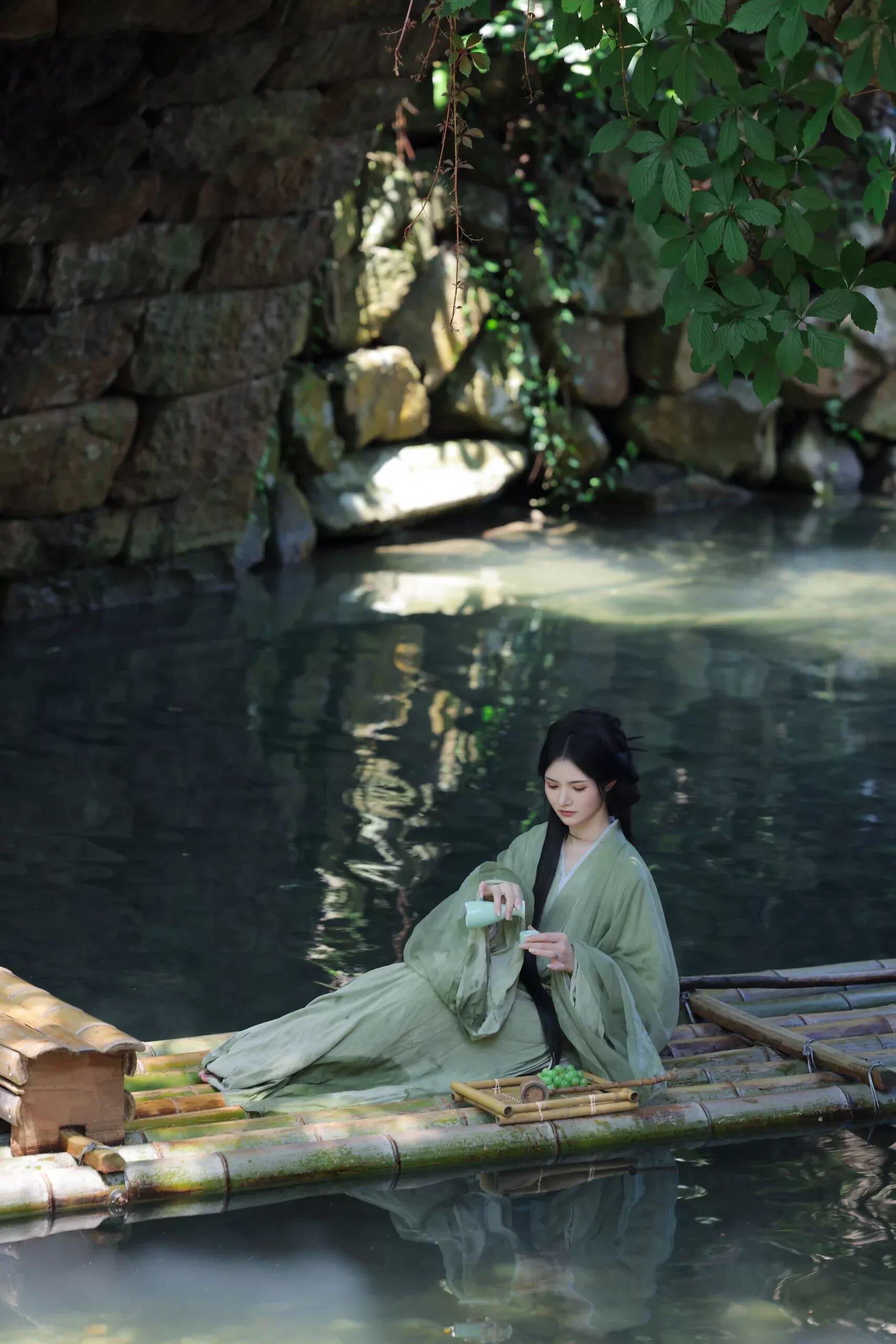 Plus-Size Hanfu Fashion for 300-Pound Women:Embracing the Beauty of Traditional Chinese Clothing Plus-Size Hanfu Fashion for 300-Pound Women:Embracing the Beauty of Traditional Chinese Clothing