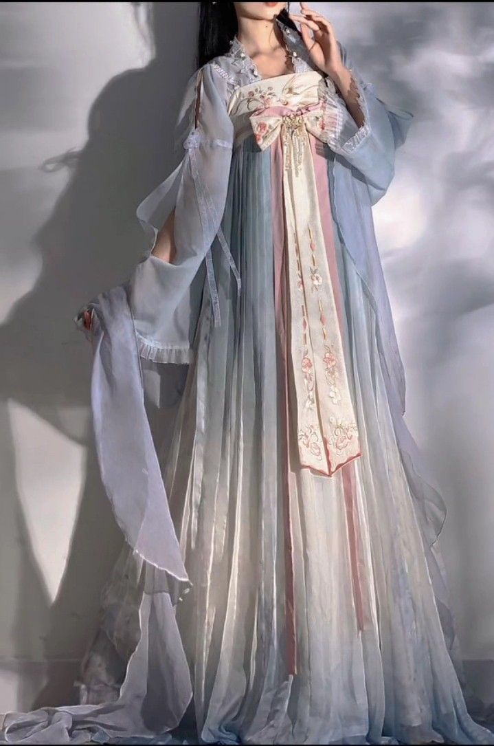 The Splendor of Hanfu:The Tang Dynastys Qiongxiang Fashion