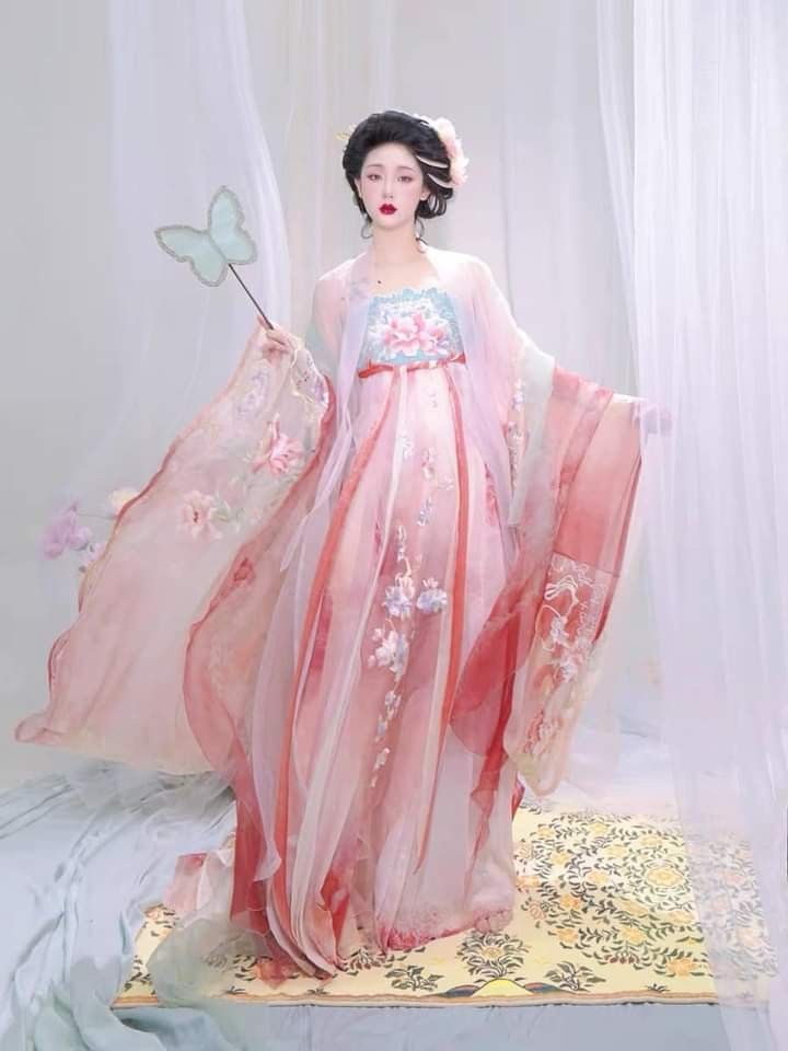 Summer Fashion Trends:The Rise of Hanfu Short-sleeved Shirts for Women Summer Fashion Trends:The Rise of Hanfu Short-sleeved Shirts for Women